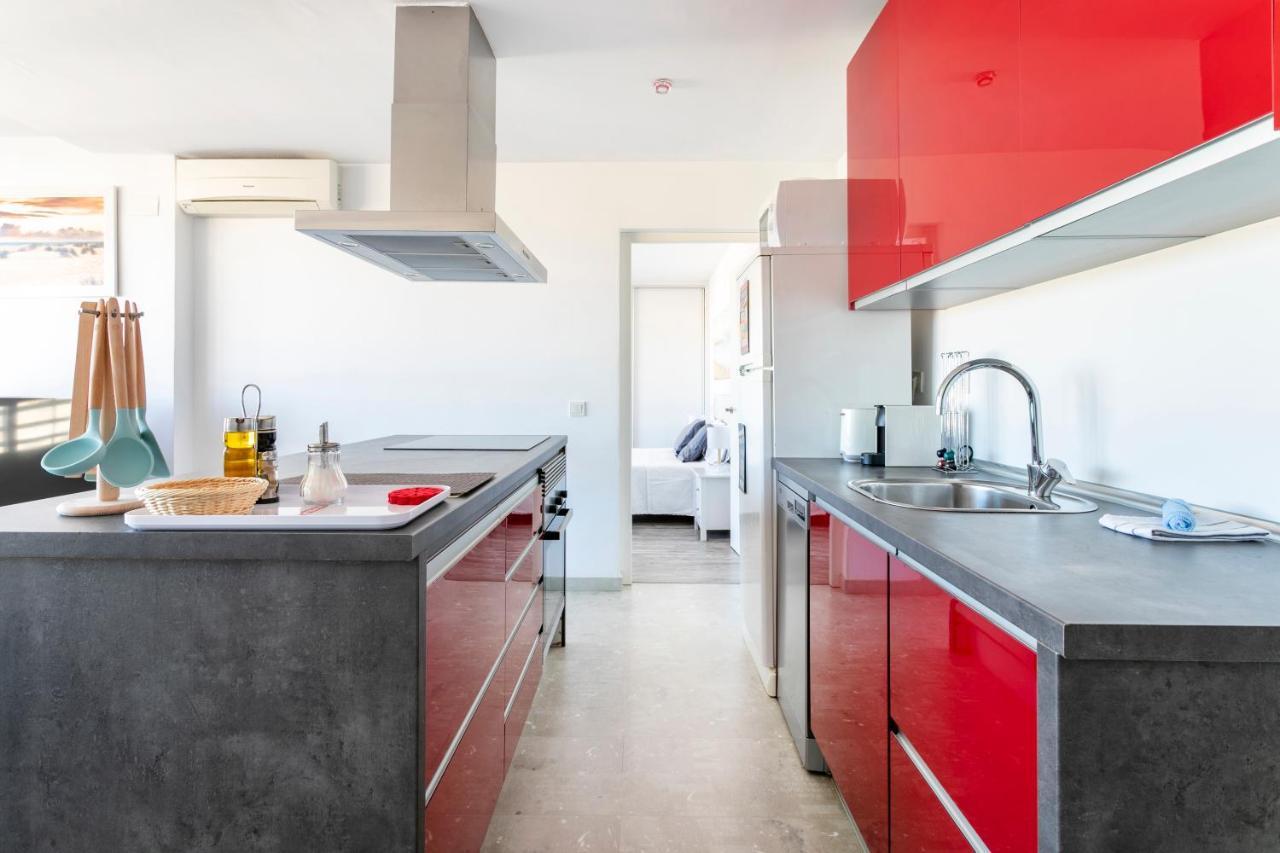 Beach Suite, City & Mountain View Alicante Exteriör bild